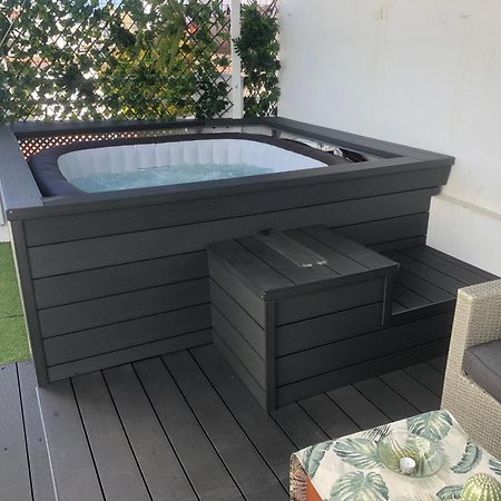 Unique Homes La Juderia Parking & Jacuzzi 세비야 외부 사진