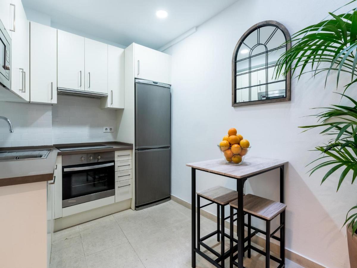 Unique Homes La Juderia Parking & Jacuzzi 세비야 외부 사진