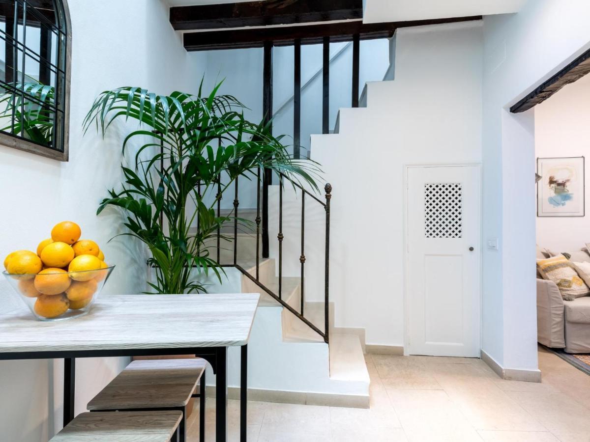 Unique Homes La Juderia Parking & Jacuzzi 세비야 외부 사진