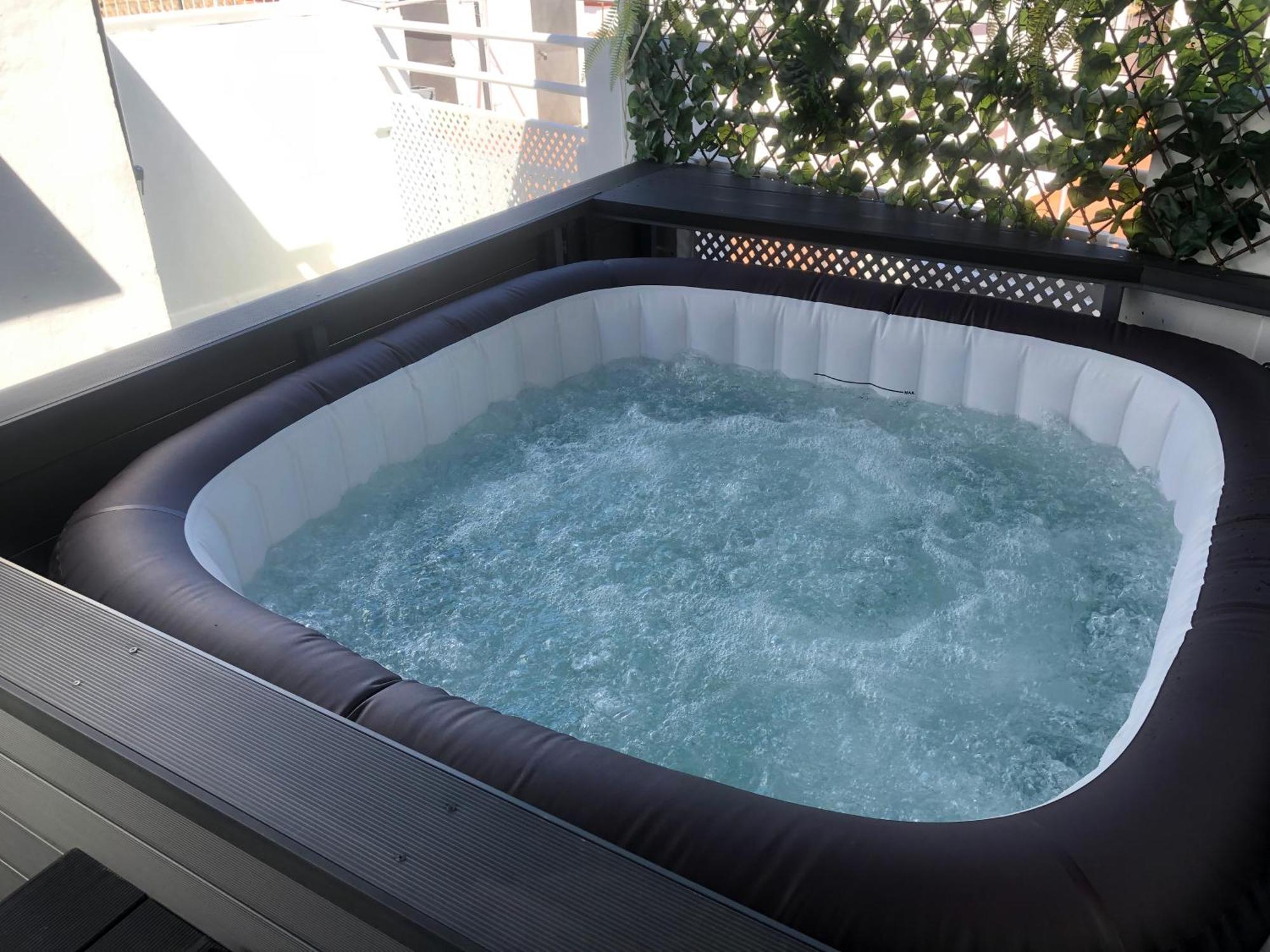 Unique Homes La Juderia Parking & Jacuzzi 세비야 외부 사진